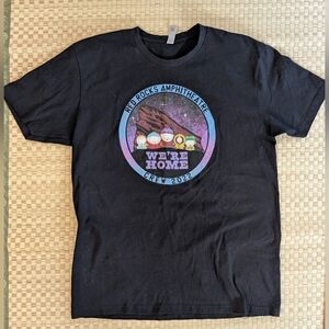Red Rocks Amphitheater Crew Shirt 2022 Lineup Suze Large
